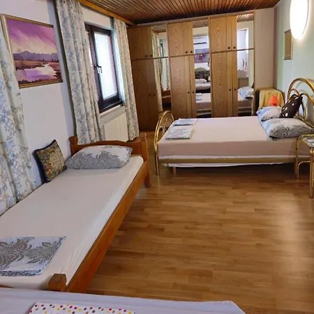Peaceful Vacation & Garden Villa Sarajevo