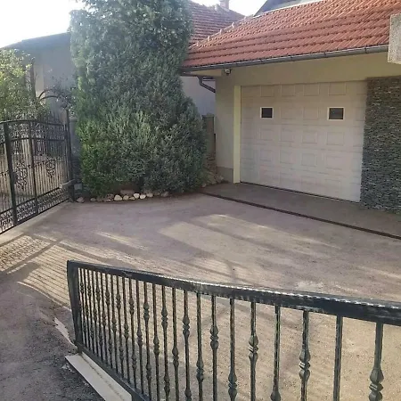 Peaceful Vacation & Garden Villa Sarajevo