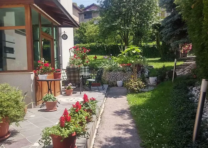 Peaceful Vacation & Garden 塞拉耶佛